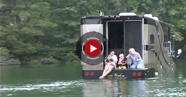 CAMI Terra Wind Amphibious Motorcoach