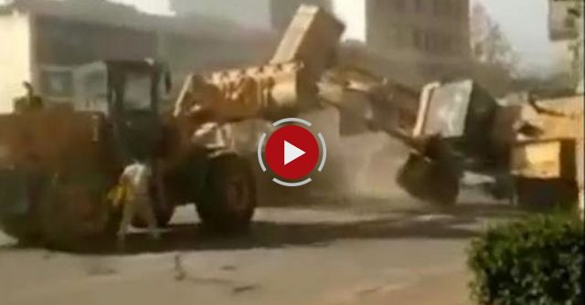Bulldozer Battle On The Streets Of China | This Is China