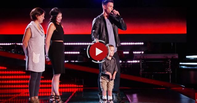 The Voice 2016 Blind Audition - Nick Hagelin: 