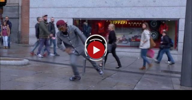 This Guys’ Dance Moves Are Out Of This World! Seriously, How’s This Even Possible?