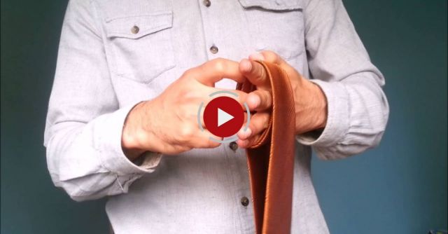 How To Tie A Tie In Under 10 Seconds - Quick And Easy