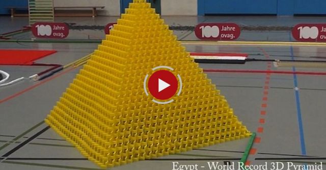 128,000 Dominoes   Falling Into Past 