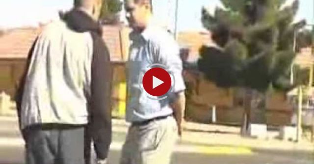 TV Reporter Getting Robbed While Filmed