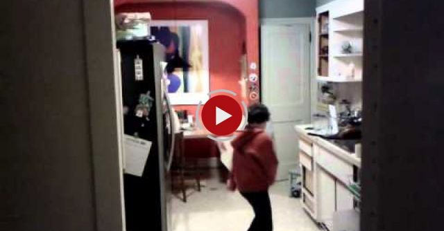 This Is How My Son Does Dishes