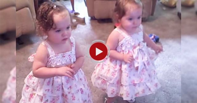 Twin Babies Dancing