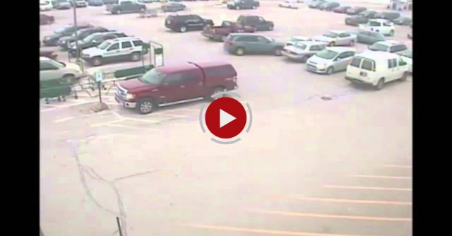 92-Year-Old Crashes Into 9 Cars Parked At Piggly Wiggly