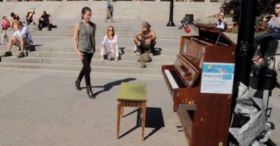 She approaches an empty piano, then everyone's jaw hit the ground when she does this
