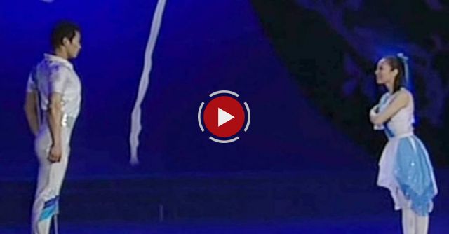 She without an arm, he without a leg: their performance is a brilliant!