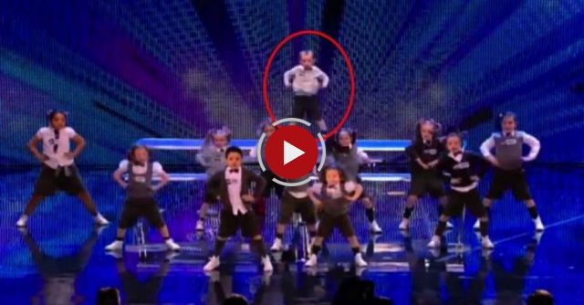 They have 5 to 8 years old but are already capable to make the audience go crazy !