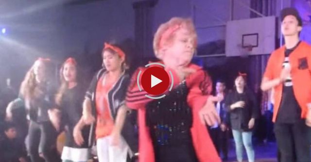 This 60-Year-Old Woman Has Dance Moves That Most People Don't Have In Their 20's