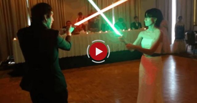 Newlyweds Use The Force, Have Lightsaber Battle Instead Of First Dance At Wedding